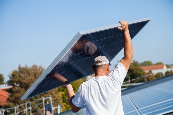 Adoption le 18 mai à Genève d’une révision légale sur le photovoltaïque : notre analyse des changements