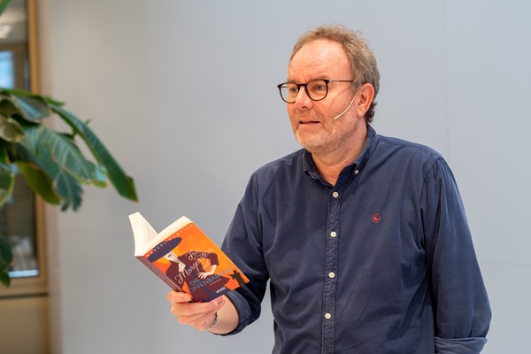 Krimilesung im Andreasturm – ein Abend voller Spannung, Witz und Charme